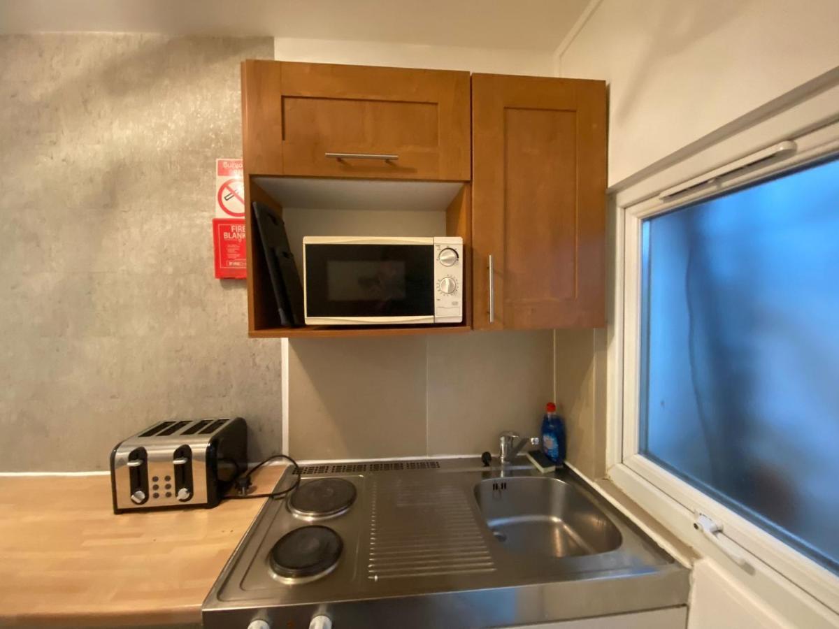 F1-Basement Studio Fits 3 Near Paddington Daire Londra Dış mekan fotoğraf